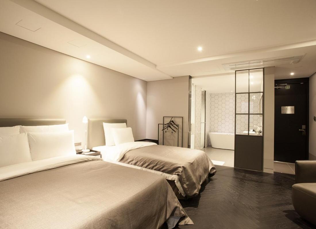 Hotel Gaden Suwon Dış mekan fotoğraf
